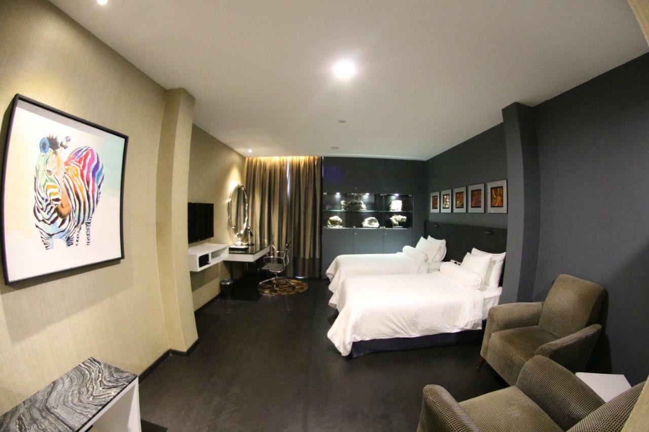 Bedrock Hotel Ipoh Exterior foto